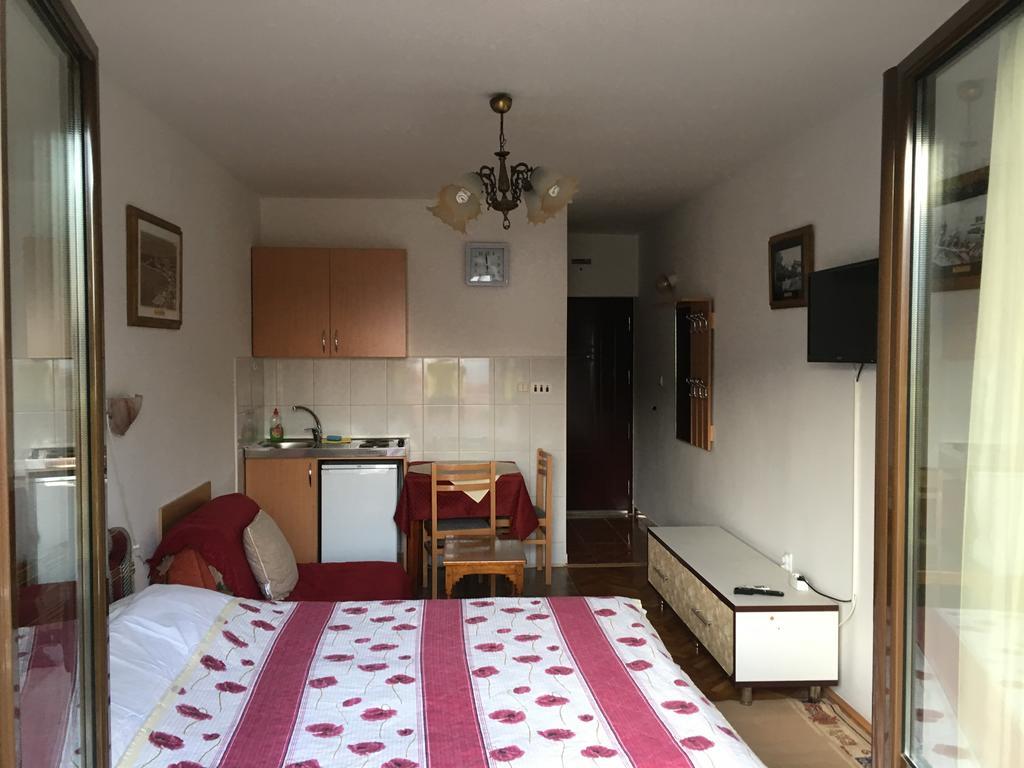 Apartments Upitnik Herceg Novi Eksteriør billede